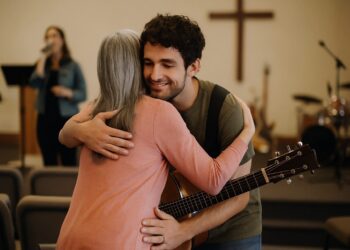 Turning Worship Groups into Individuals of Affect