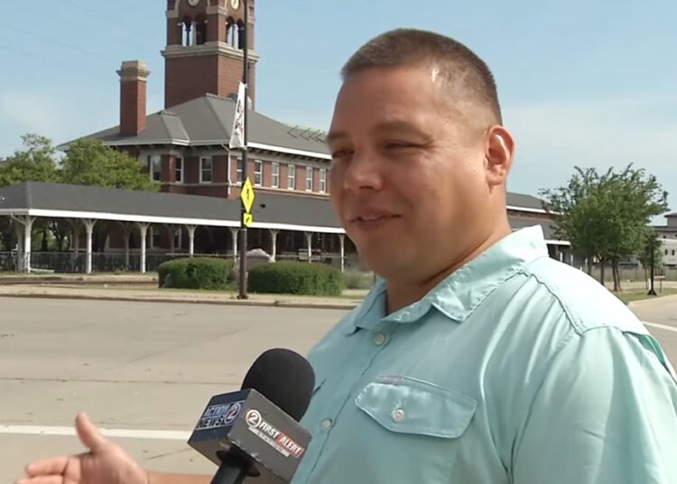 Homeless Man Hailed a Hero After Dashing Into Visitors to Save Autistic Baby: ‘Selflessly Risked His Life’