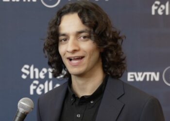 ‘Home of David’ star opens up about conversion to Catholicism