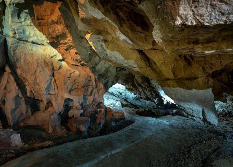 Dwelling in Plato’s Cave | Church & Tradition