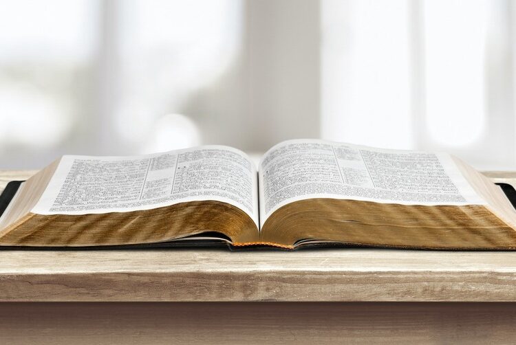 Sola Scriptura – 5 Issues All Christians Ought to Perceive