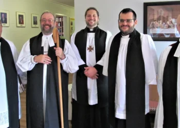 Persevering with Anglicans Break up Over Churchmanship