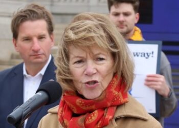 Which Lawmakers Are Being Paid Throughout the Shutdown?