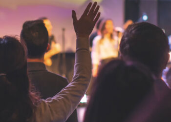 7 Recommendations for When You’re Struggling to Worship Joyfully