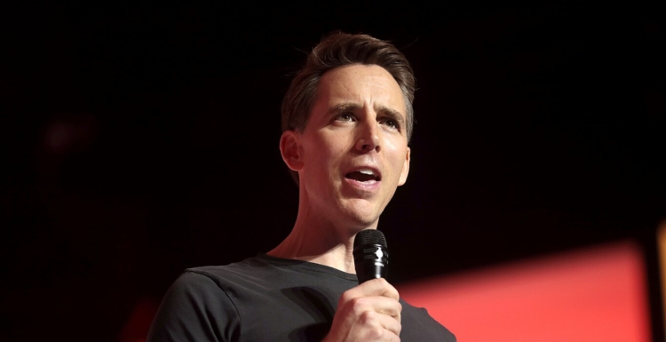 Republican Senators to Examine Biden’s Immigration Packages