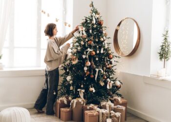 12 Issues Singles Do and Do Not Need to Hear This Vacation Season – Christmas and Introduction