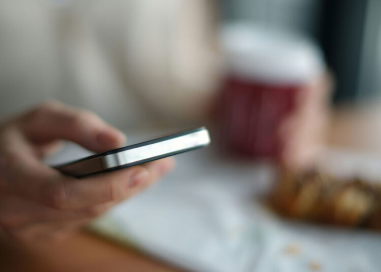 Is Cellphone Dependancy Actually That Unhealthy?