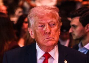 Trump Pushes Iran Deal as U.S. Tightens Blockade